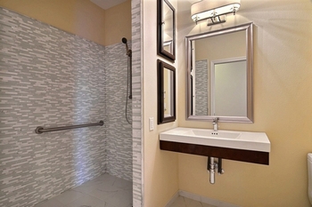 Customized Gig Harbor bathroom remodeling in WA near 98335